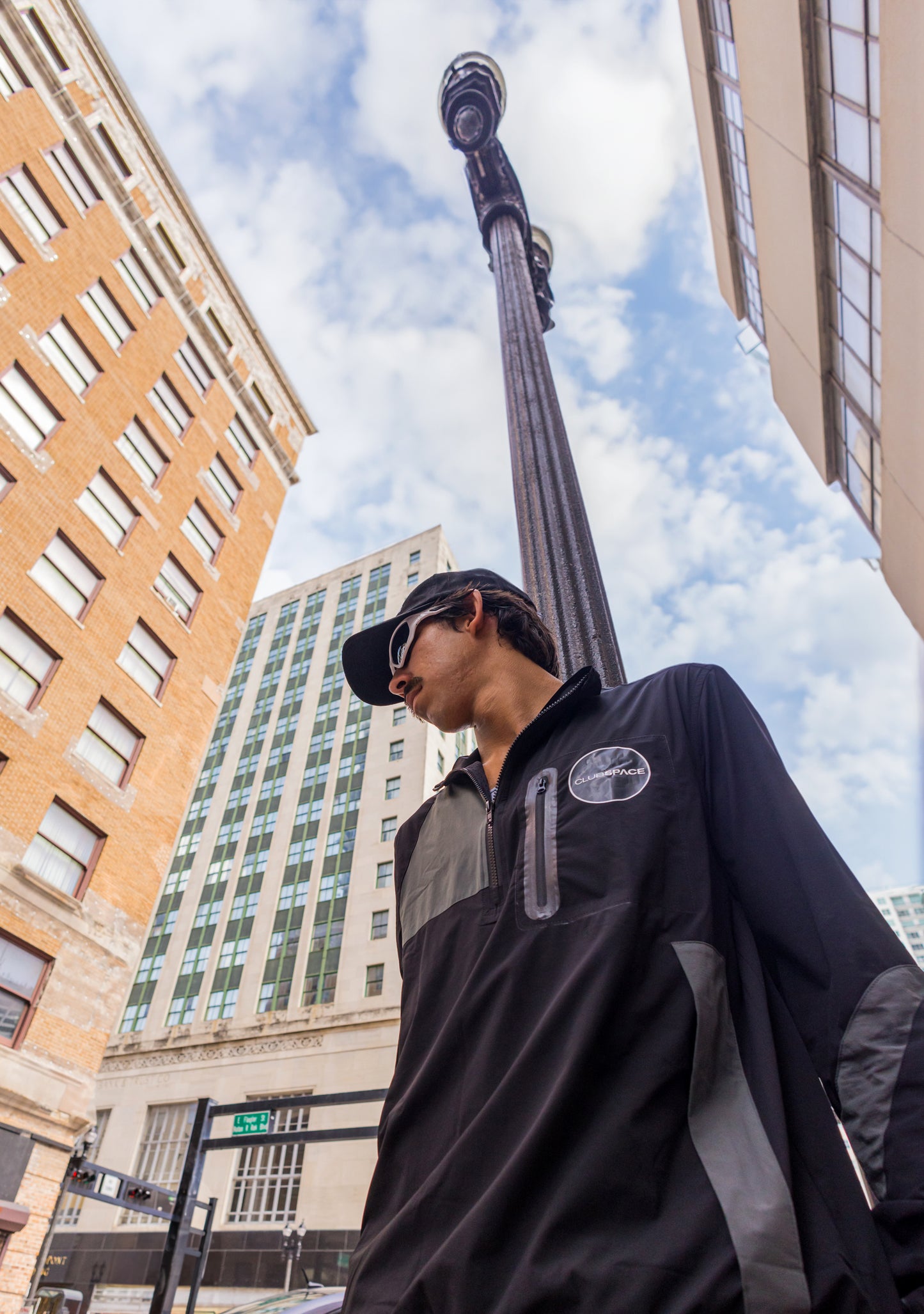 Space Windbreaker 2.0 (Black/Charcoal)
