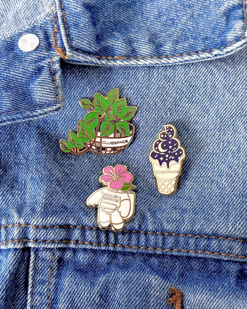 Space Pin (Flower Astronaut)